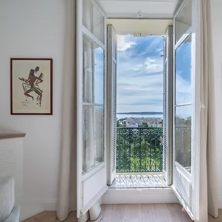 Apartment Sublime Fully Renovated One Bedroom With Sea View Cannes