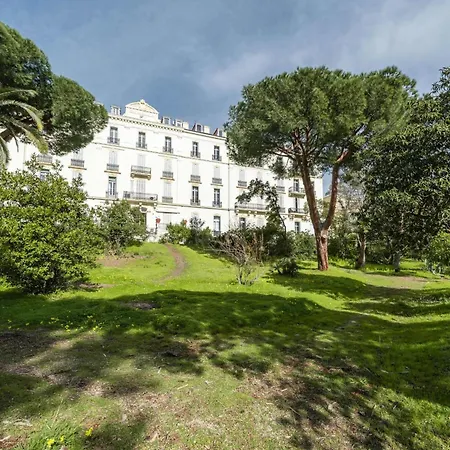 Sublime Fully Renovated One Bedroom With Sea View Apartment